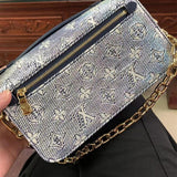  Sophisticated carryall bag front view 19