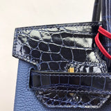  structured bag interior and compartment view 93