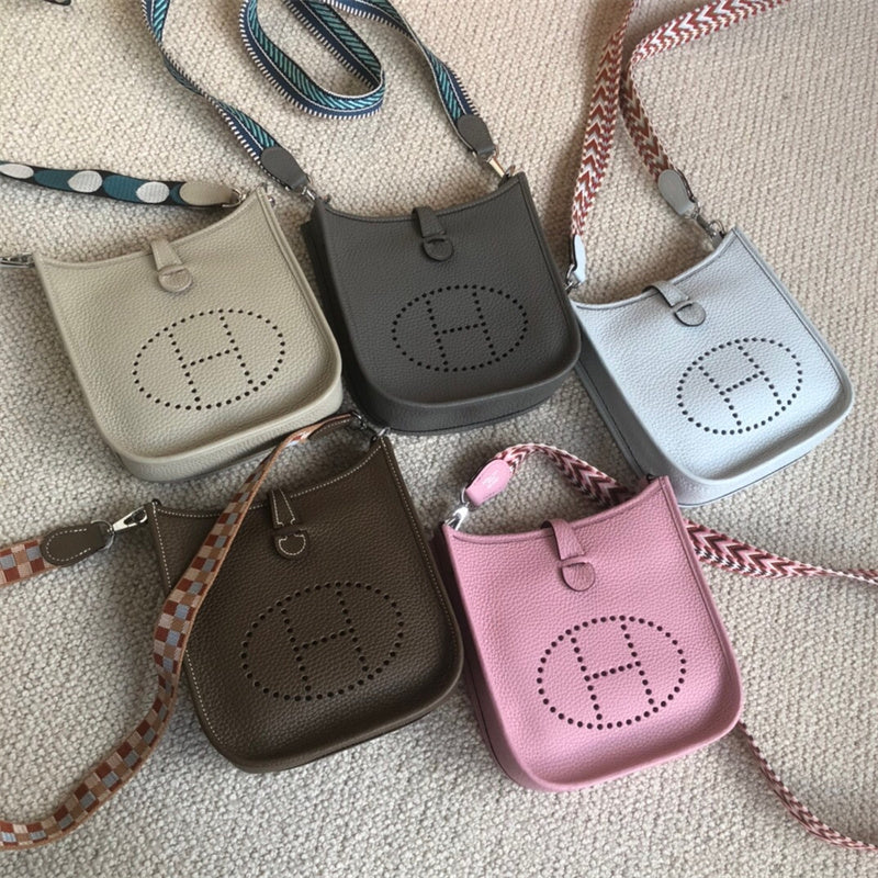  Everyday structured bag carried on shoulder