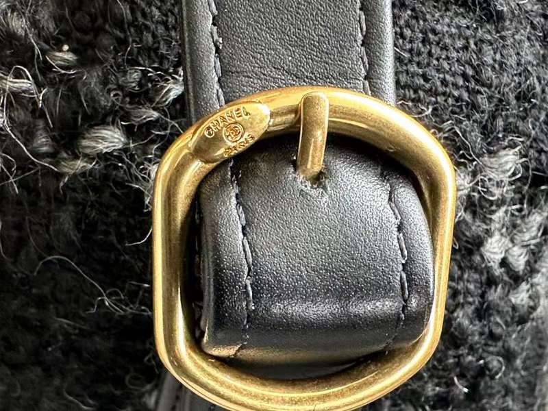 Zivas Charm Chic Craftsmanship Everyday Handbag (Versatile Style Statement) – Styled Look
