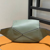 Ziva's Charm handbag – product shot (18cm*12cm*7.5cm)