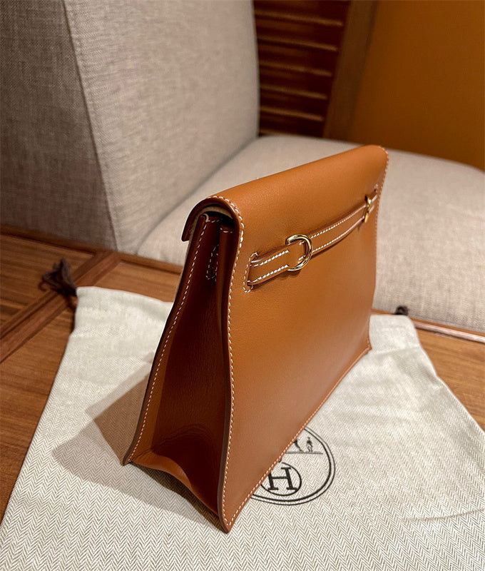 Everyday-Ready bag shown from front angle