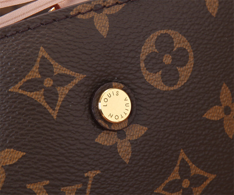 Streamlined shopper bag front view 7