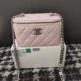  women's handbag, versatile design, view 1
