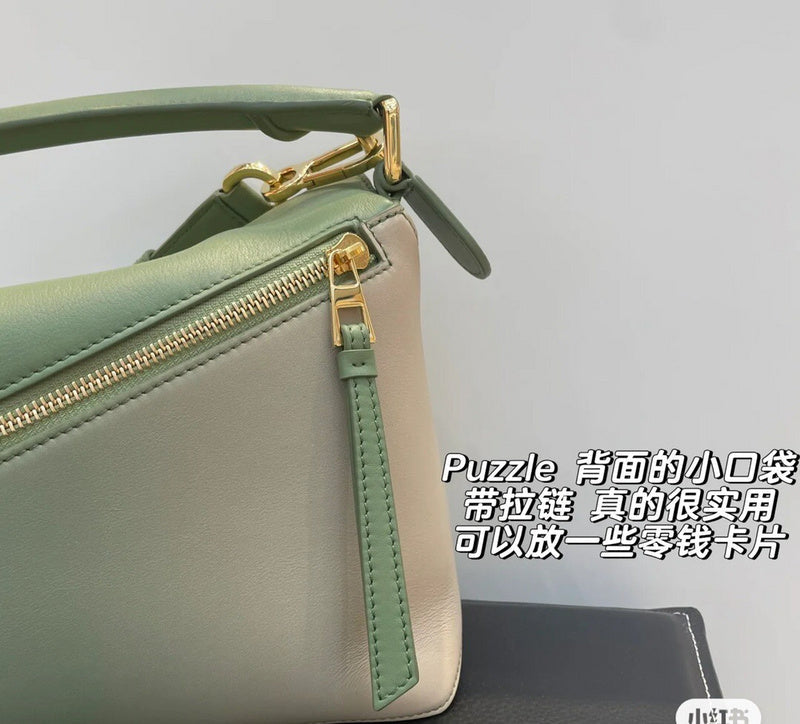 Ziva's Charm handbag – full view (24cm*10.5cm*16cm)
