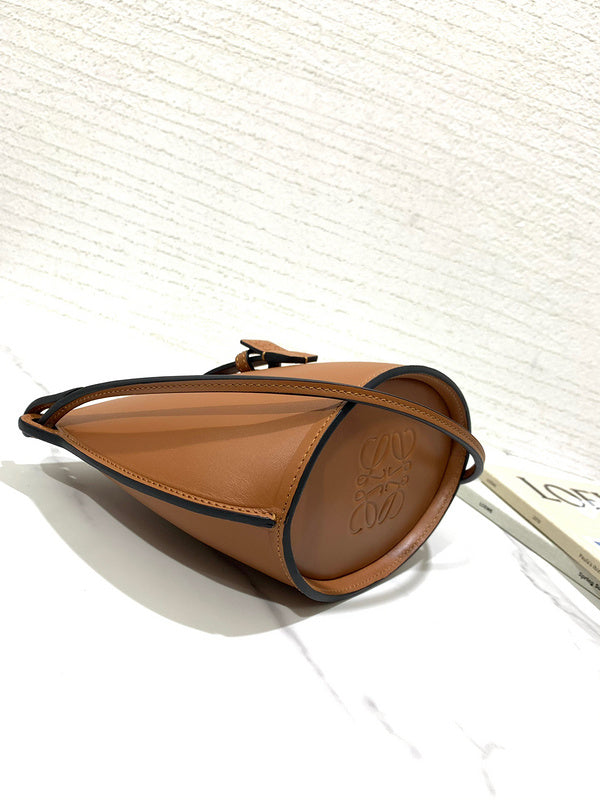 Ziva's Charm handbag – side angle view (14cm*17cm*11.5cm)