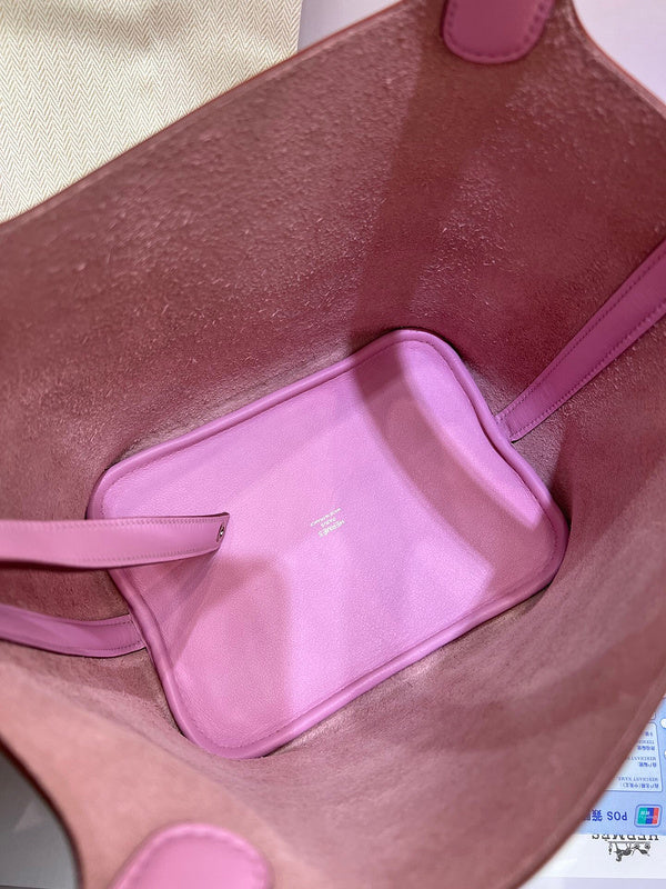 Close-up detail of poised bag design