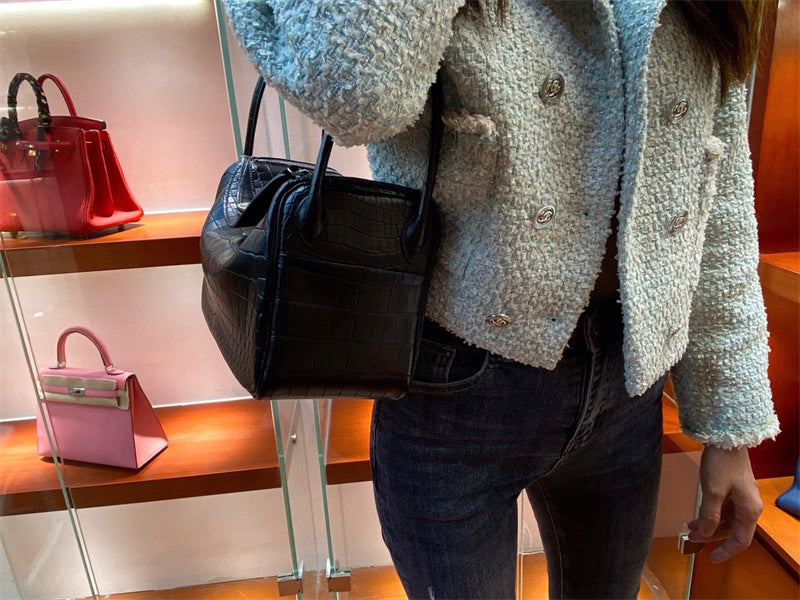  essential structured bag detail view showing craftsmanship 8