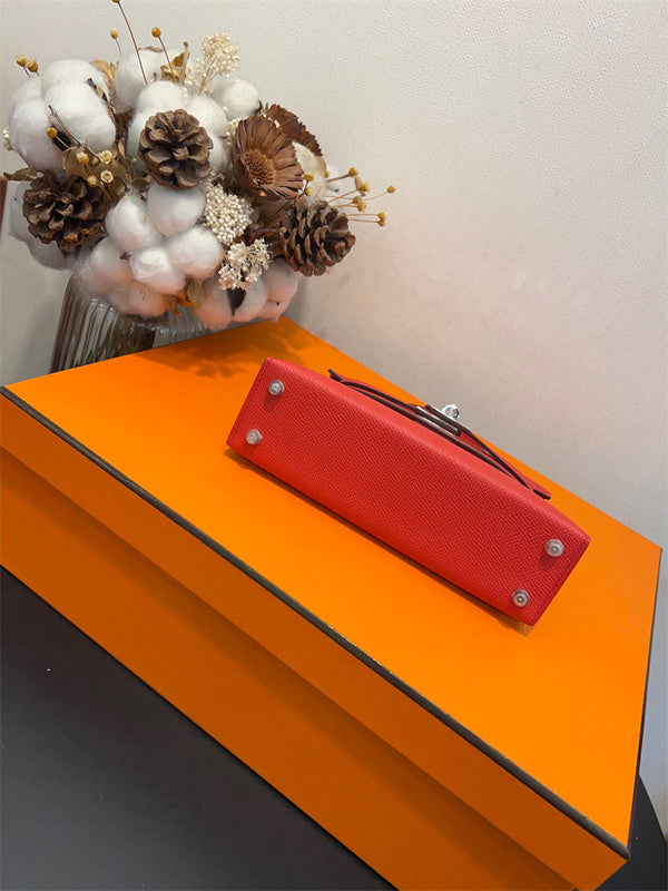 Side view of everyday-ready structured handbag