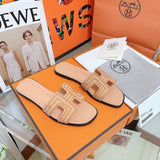 Hermes shoes Style 328 - back heel detail (alternate angle)