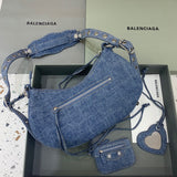 Structured Premium PU Leather Handbag - Chic Everyday Appeal | Women's Fashion Handbag #359 - close-up detail shot (image 3) of designer-inspired handbag