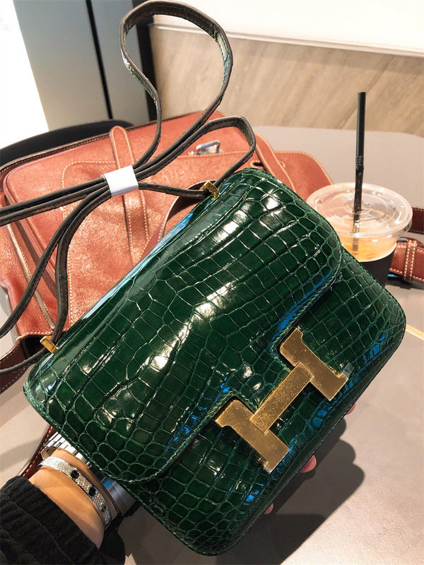  Clean-Lined satchel carried on shoulder 10