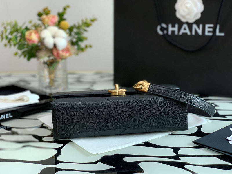  women's handbag, mid design, view 4