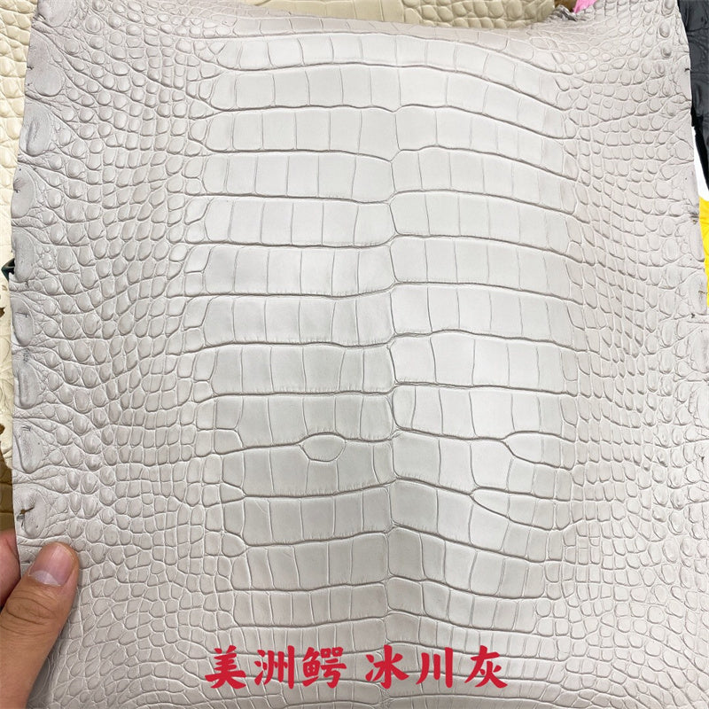  Chic shopper bag front view