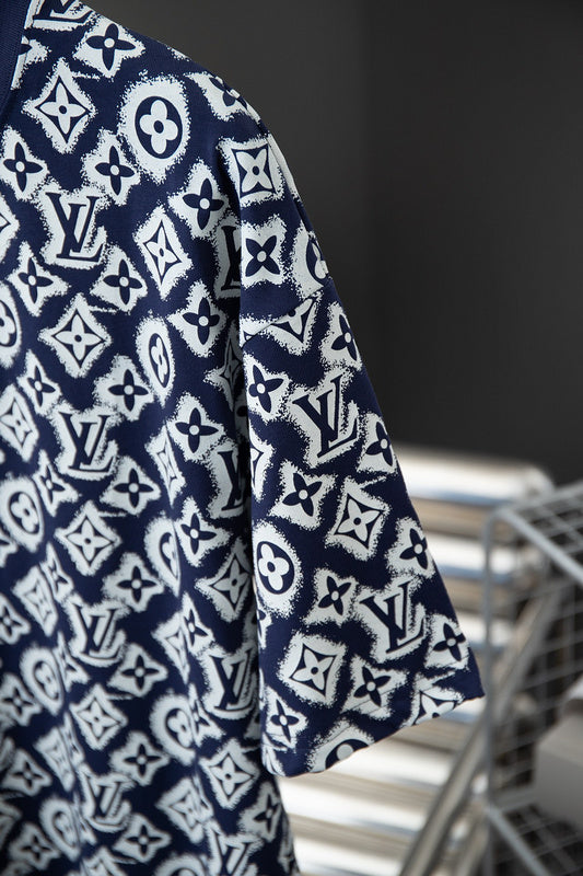 Full styled look of Louis Vuitton cotton t-shirt with monogram-inspired silhouette