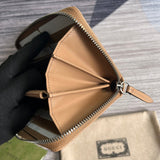 Side profile of elevated classic women's handbag – women's luxury accessory