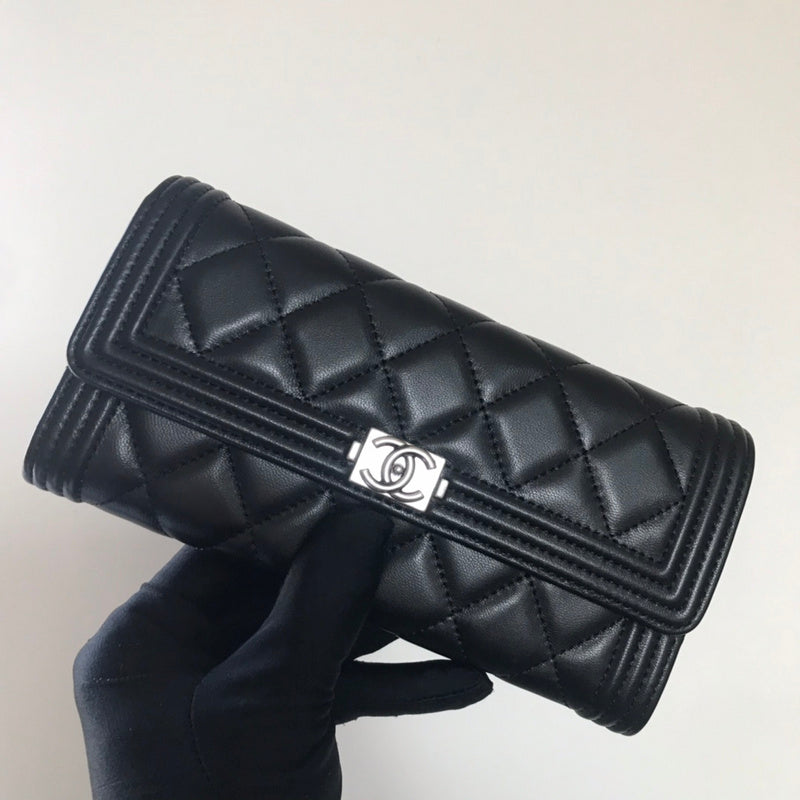 Zivas Charm Streamlined Design Everyday Handbag (Thoughtfully Structured Design) – Full Silhouette