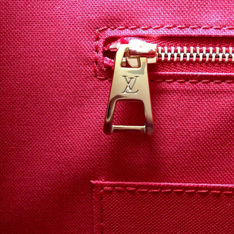 Side profile of structured premium women's handbag – women's luxury handbag