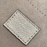  signature everyday bag detail view showing craftsmanship 20