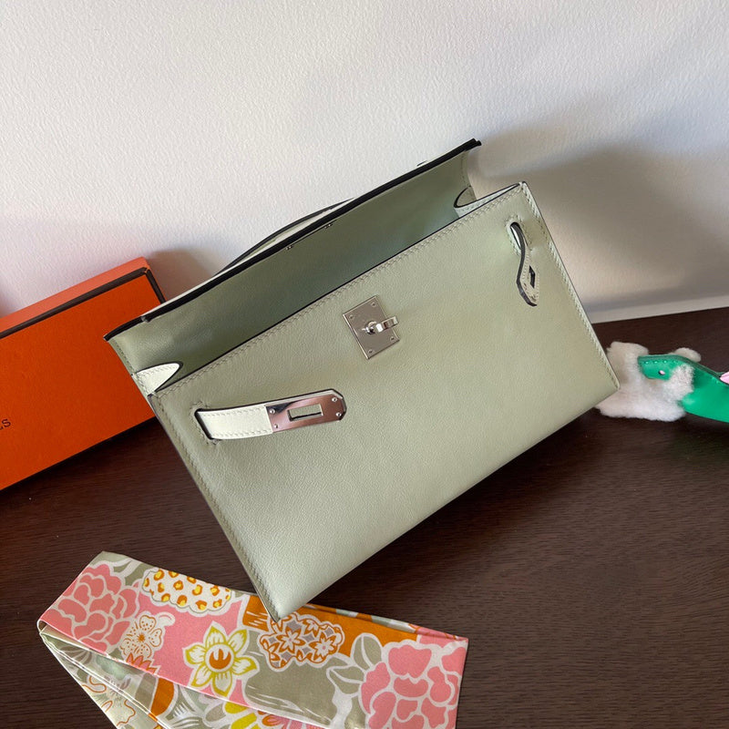 Elegant handbag styled for everyday wear