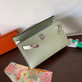 Elegant handbag styled for everyday wear