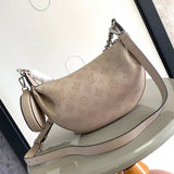  signature everyday bag detail view showing craftsmanship 14
