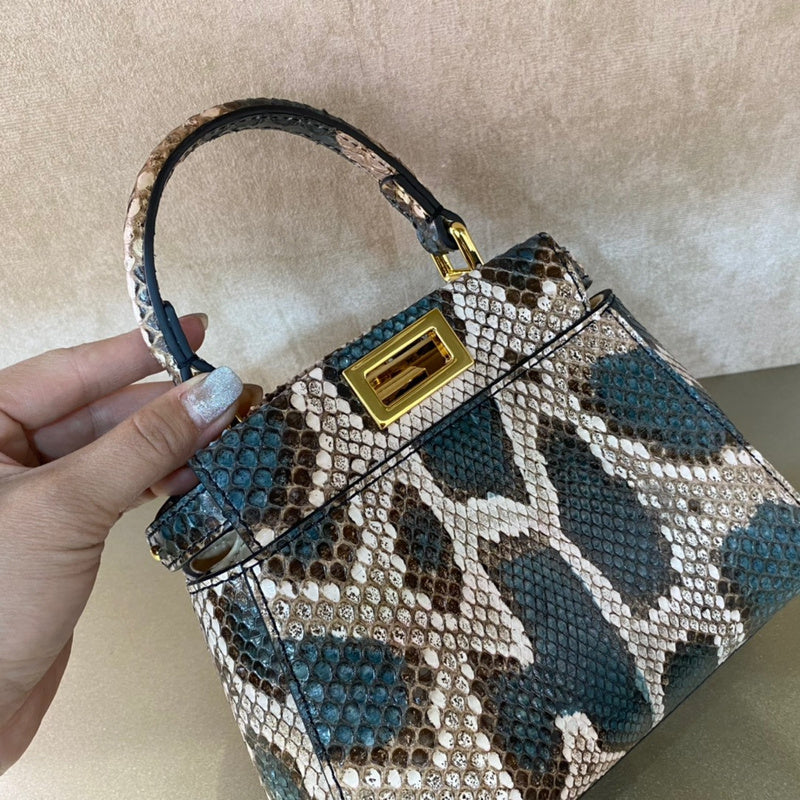 Ziva's Charm handbag – full view (Standard Size)