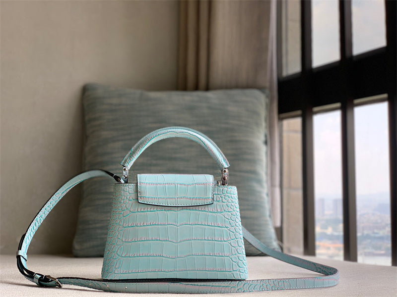  chic satchel detail view showing craftsmanship 32