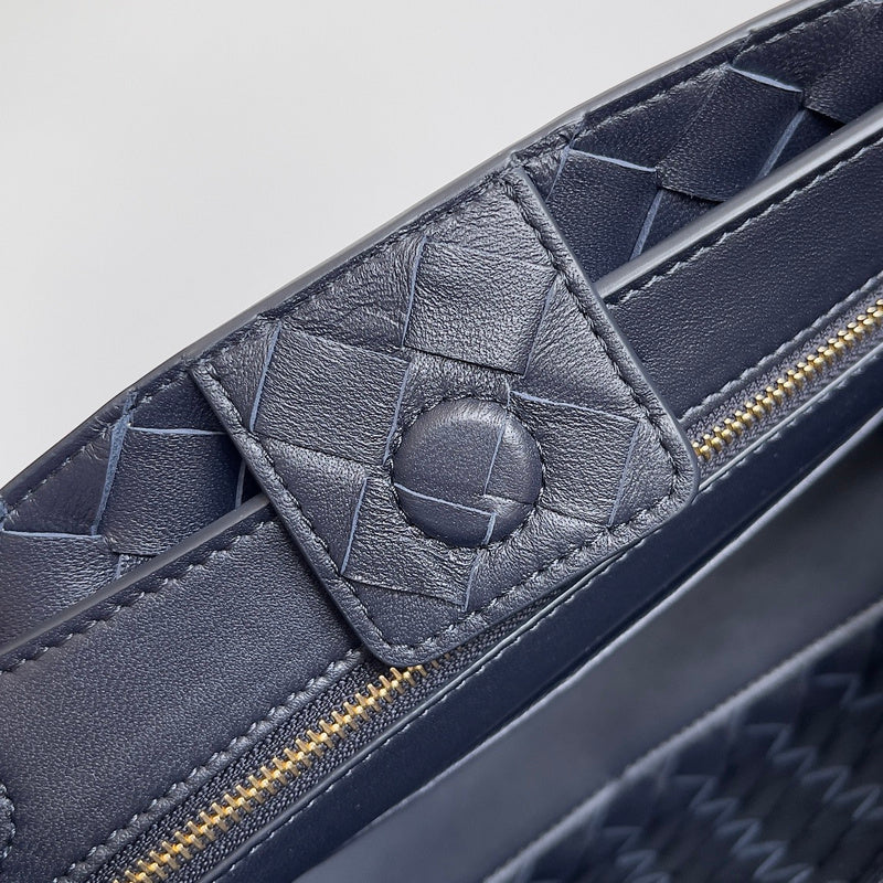 Sleek Vegan Leather Handbag - Signature Hardware Accents | Women's Everyday Carry Handbag #1562 - hardware and detail close-up (image 5) of designer-inspired handbag