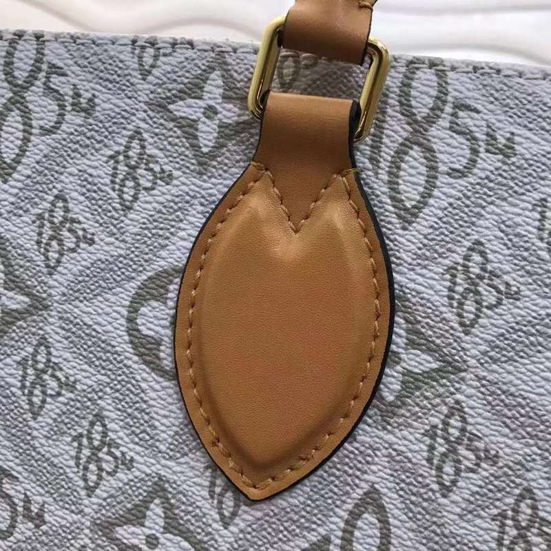 Back view of refined polished women's handbag – women's everyday handbag