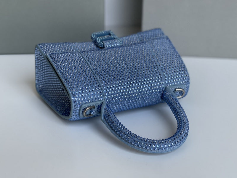 Zivas Charm Classic Sensibility Statement Handbag (Everyday Luxury Essential) – Full Silhouette