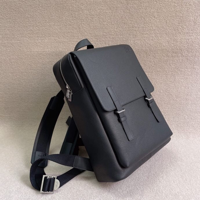 Ziva's Charm handbag – full view (28cm*39cm*12cm)