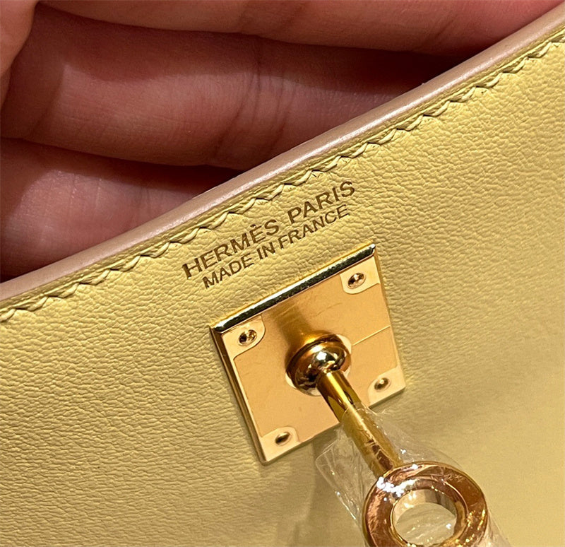  satchel interior and compartment view 9