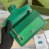 Handle and strap detail of classic sleek women's handbag – women's statement bag