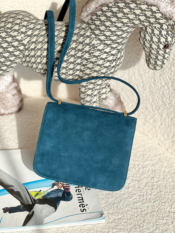 Graceful handbag styled for everyday wear