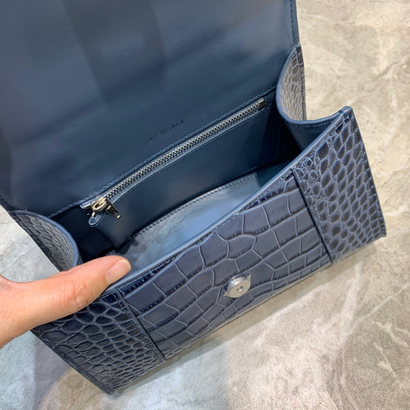 Elegant Premium PU Leather Handbag - Chic Everyday Appeal | Women's Designer-Inspired Purse #872 - alternate angle view (image 8) of designer-inspired handbag