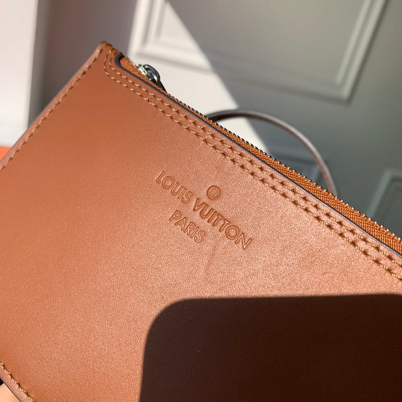 Styled lifestyle shot of elevated everyday-luxe women's handbag – women's luxury accessory