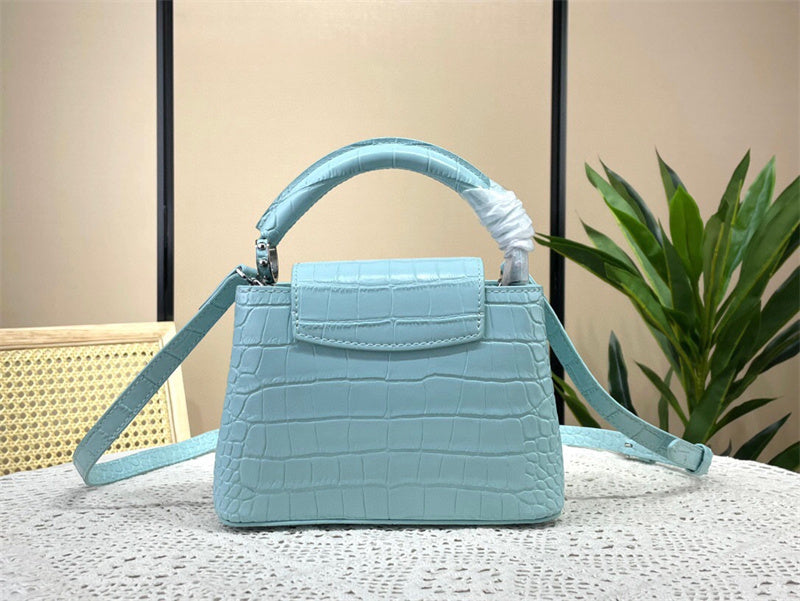  Chic handbag front view 31