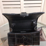 Front view of polished structured women's handbag – women's everyday handbag