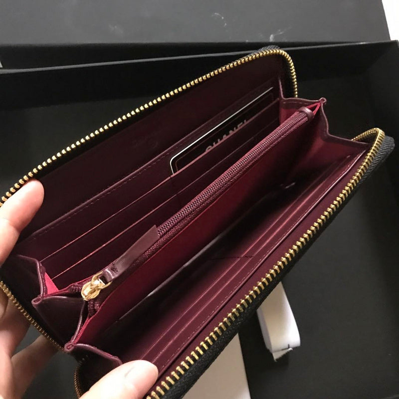 Zivas Charm Refined Everyday Style Everyday Handbag (Elevated Accessory Essential) – Close-Up Detail