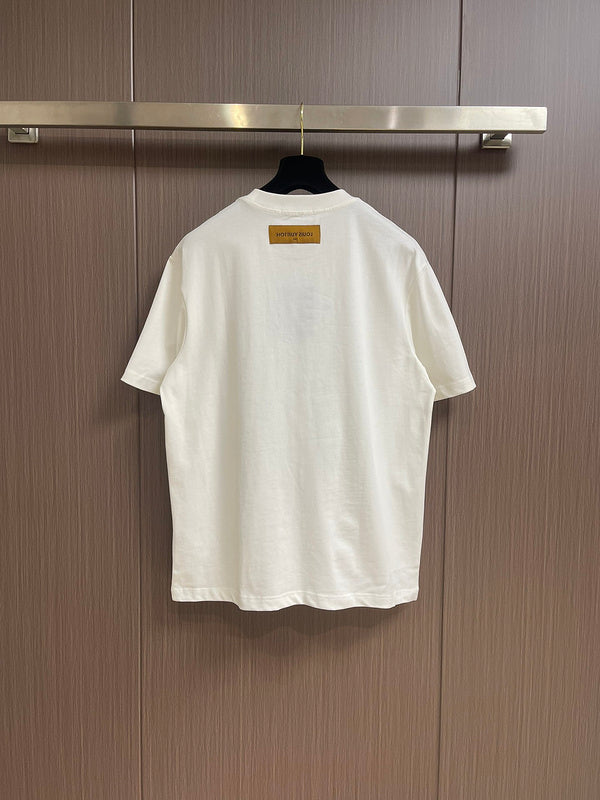 Side profile of Louis Vuitton cotton t-shirt with logo-detail design