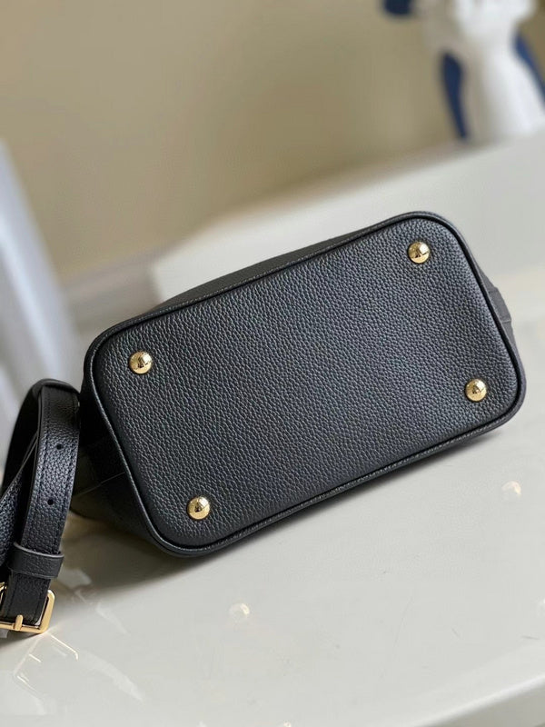 Back view of classic modern women's handbag – women's premium purse