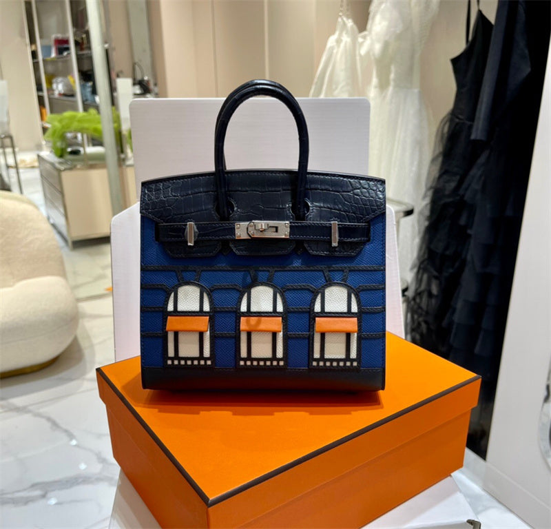  sleek carryall bag styled with outfit