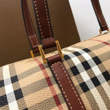 Ziva's Charm handbag – close-up view (one versatile size)