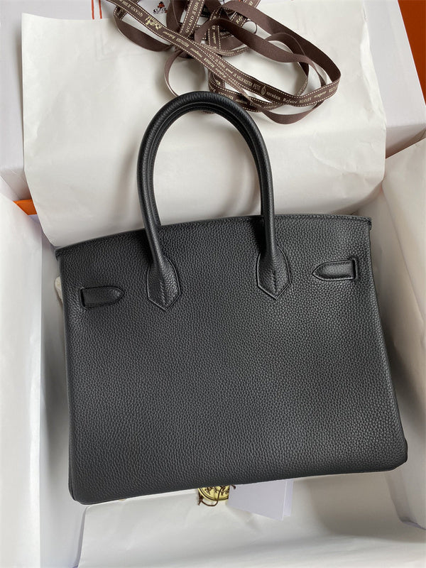 Interior view of minimalist premium bag