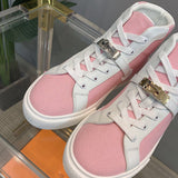 Hermes shoes Style 318 - logo and branding close-up (alternate angle)