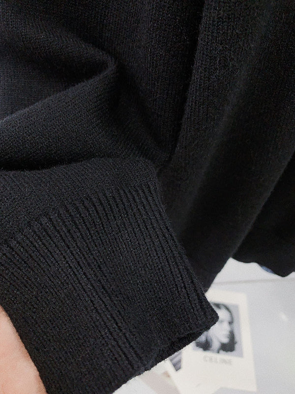 Texture and finish detail of Balenciaga luxury piece style No.061