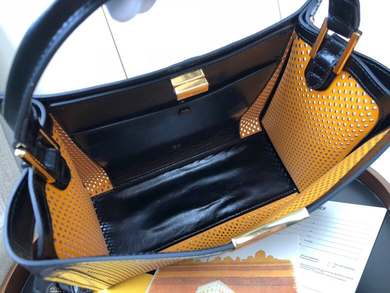 Ziva's Charm handbag – carry view (Standard Size)