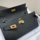 clean-lined carryall bag styled with outfit