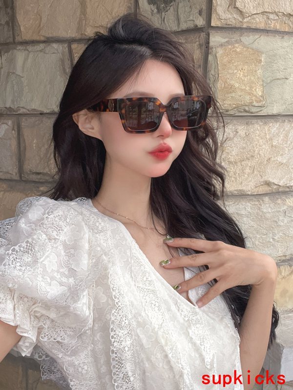 Front view of Louis Vuitton unisex sunglasses